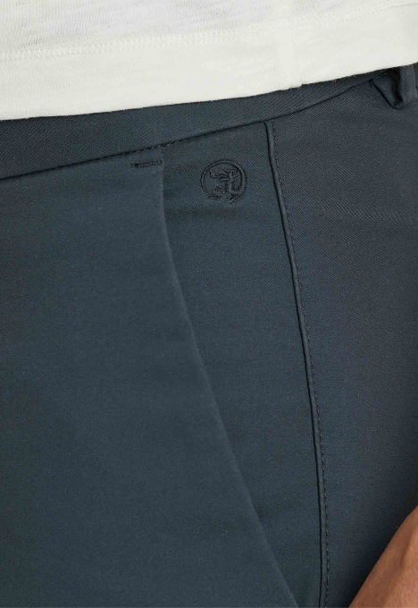 Chino short