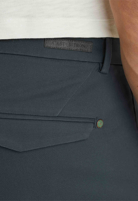 Chino short