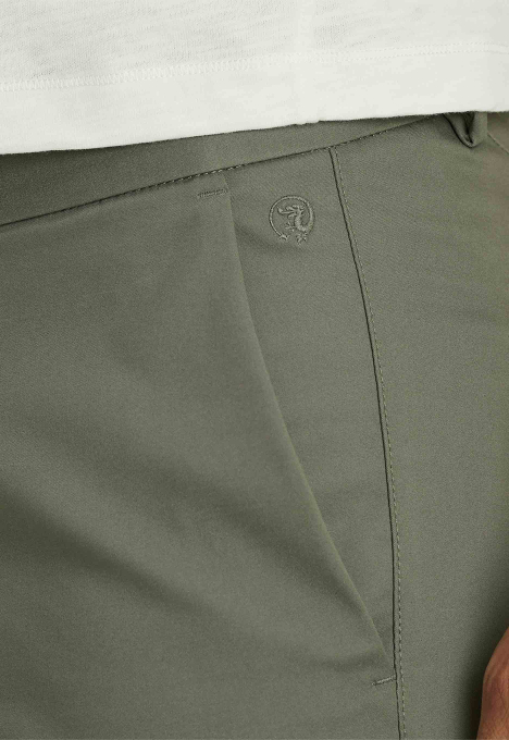 Chino short