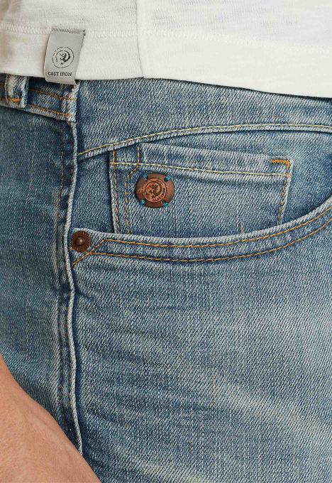 Shiftback Tapered Short