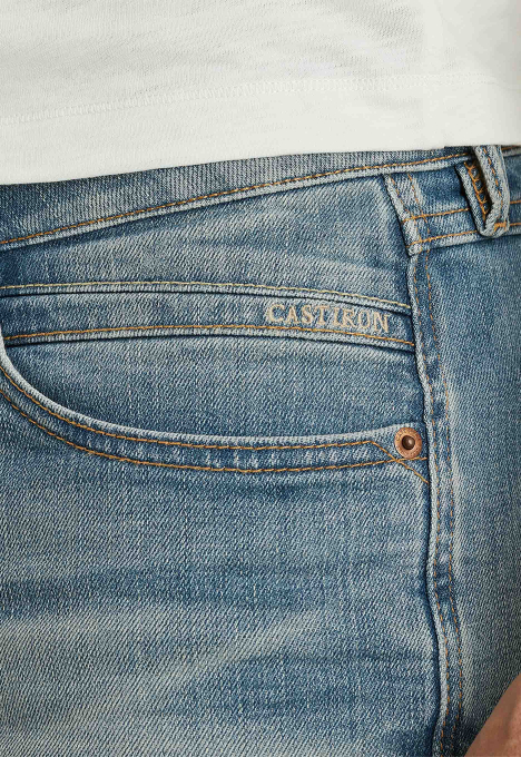 Shiftback Tapered Short