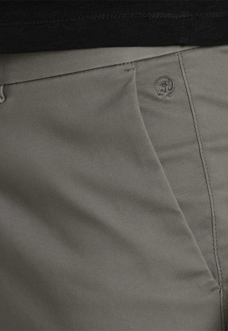 Riser Short