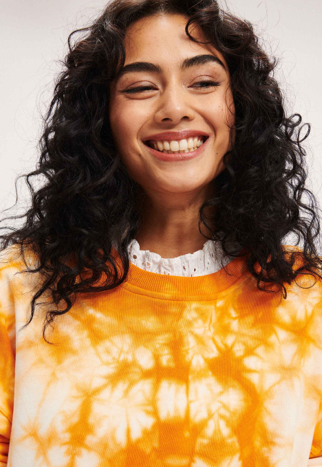  Latoya Sweater