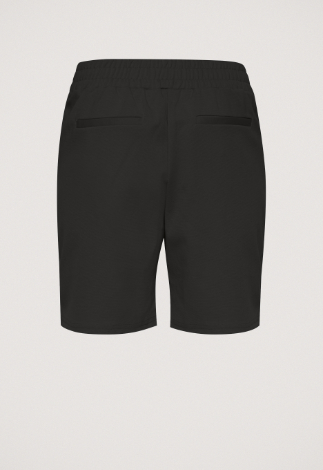 Ihkate Short