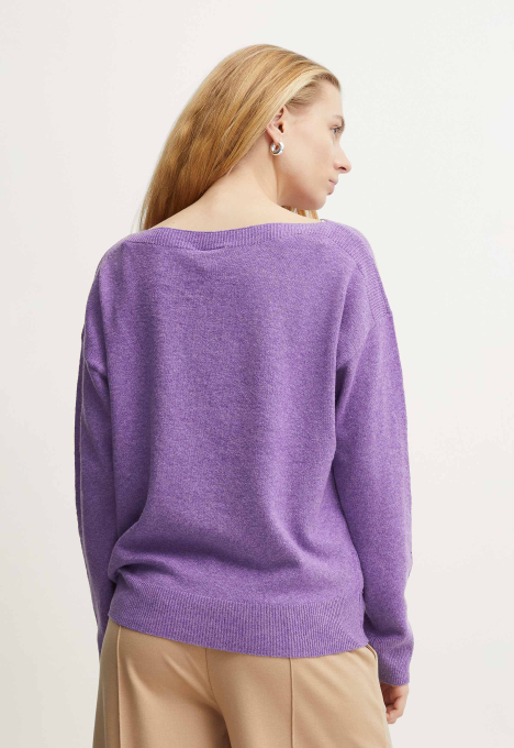Ihalpa Sweater 