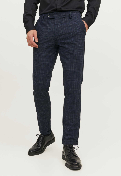 Marco Connor Chino