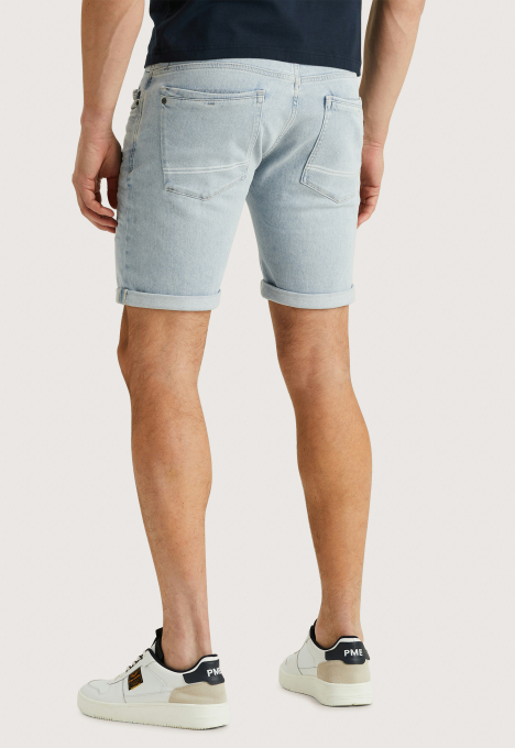 Commander Relaxed Short