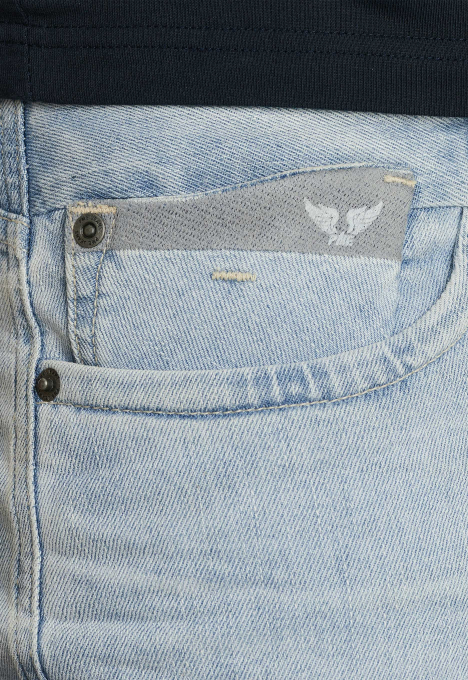Commander Relaxed Short