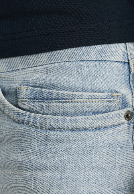 Commander Relaxed Short