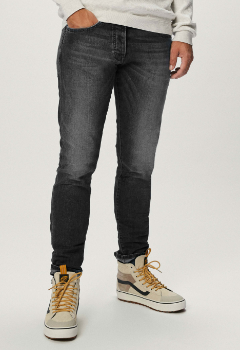 Lewis Regular Tapered Jeans