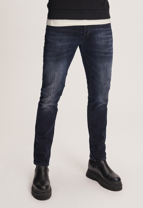 Lewis Regular Tapered Jeans