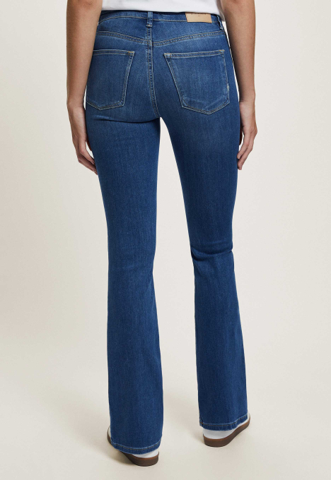 Celsi Flared Jeans