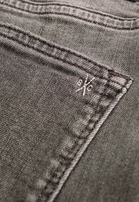 Cinna Girlfriend Slim Jeans