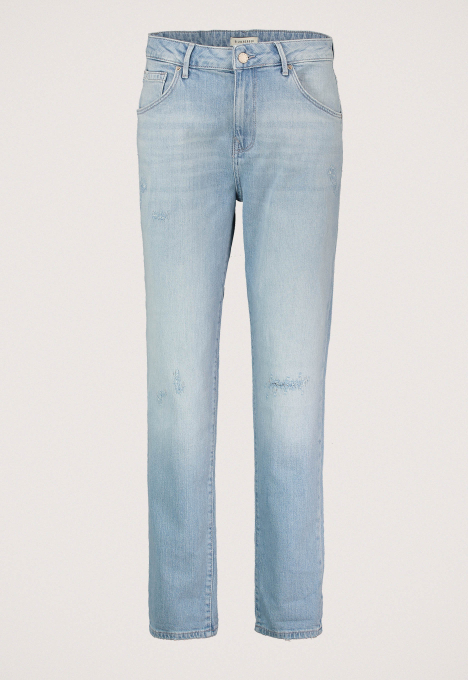 Sam Tapered Fit Jeans