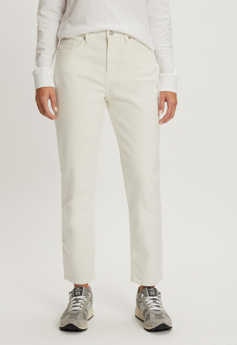 Cinna Girlfriend Slim Jeans