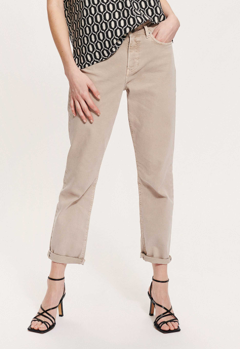 Cinna Girlfriend Slim Jeans