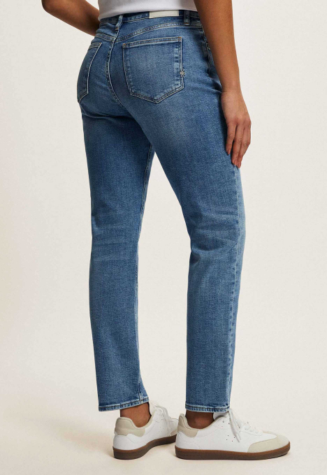 Cinna Slim Tapered Jeans