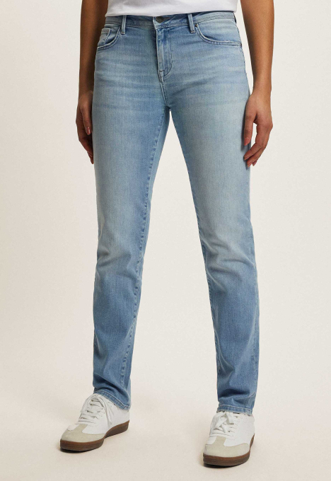 Luna Straight Jeans