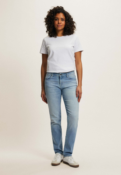 Luna Straight Jeans