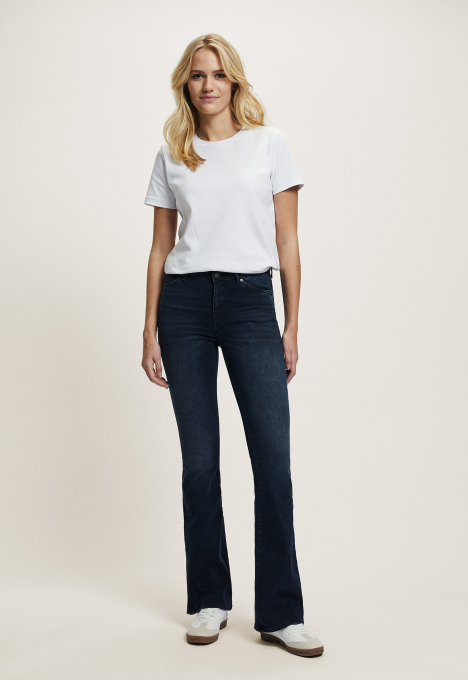 Celsi Flared Jeans