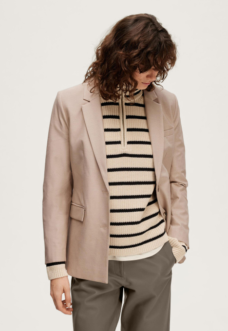 Eliana Blazer 