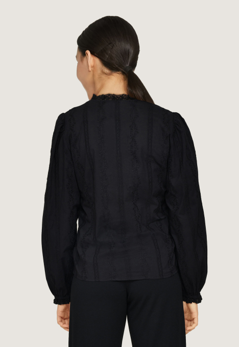 Ista Blouse