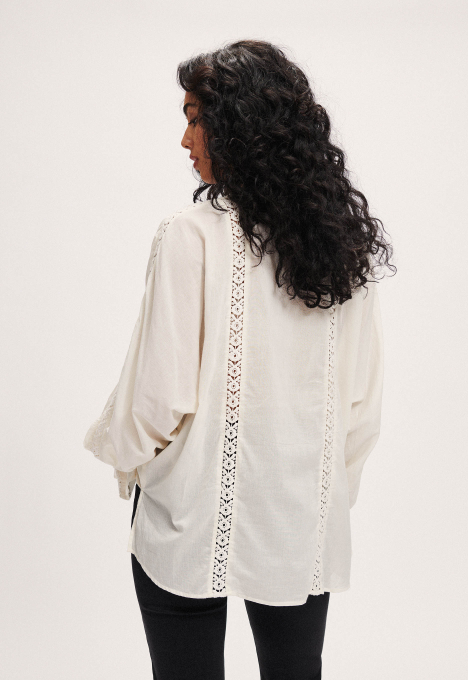 Flower Embroidery Blouse