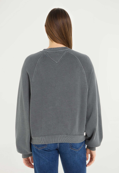 Leo Crew Sweater