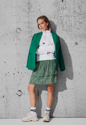 LOOK WOMEN #6 - Urban Concrete