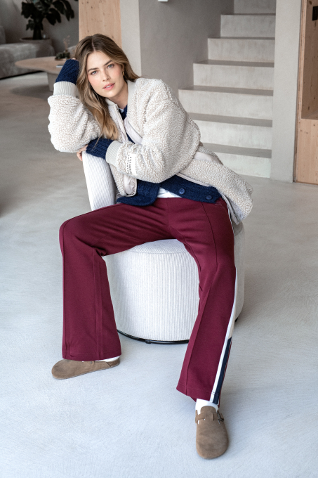 LOOK VROUW 6 - Cozy knits