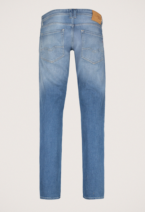 Rocco Comfort-Fit Jeans