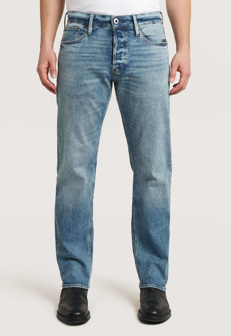 Streem Slim Tapered Jeans