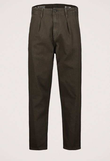 Pleated Tapered Chino
