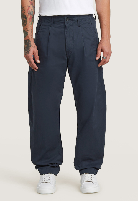 Pleated Loose Tapered Chino
