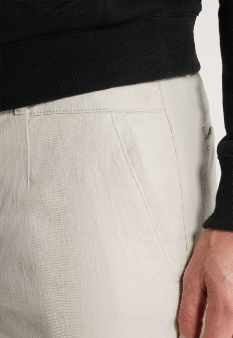 Relaxed Slub Structure Chino