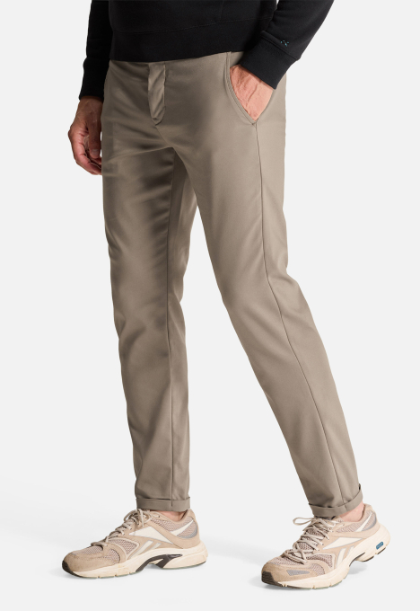 Cylas Tapered Fit Chino