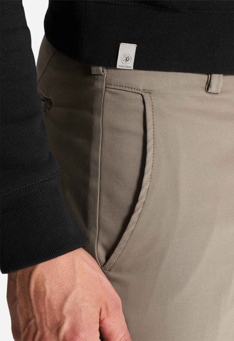 Cylas Tapered Fit Chino