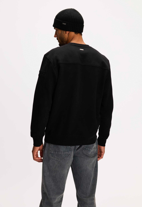 Kross Sweater
