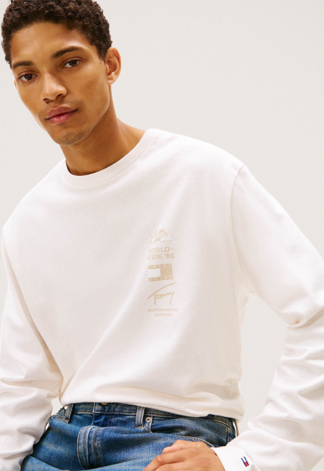 Back Graphic Relaxed Long Sleeve