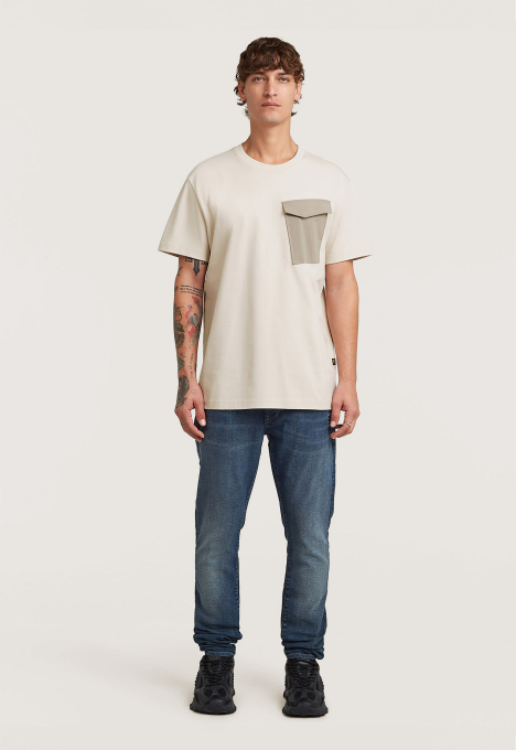 Fabric Mix Pocket T-shirt