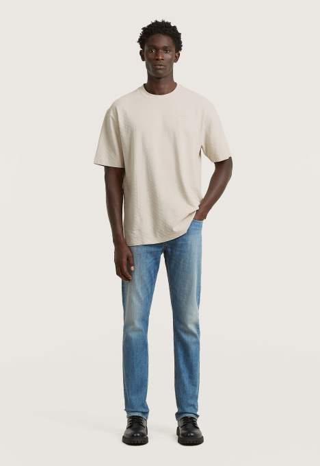 Structured Relaxed Base T-shirt