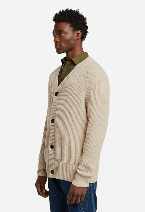 Essential Knit Vest 