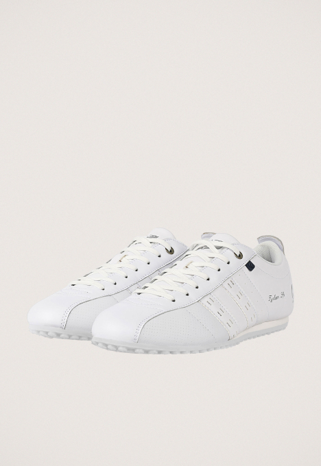 Typhoon Sneaker