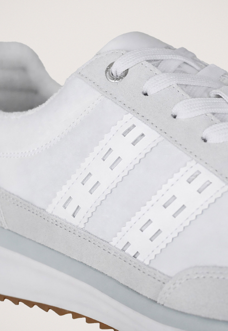 Boston Sneaker