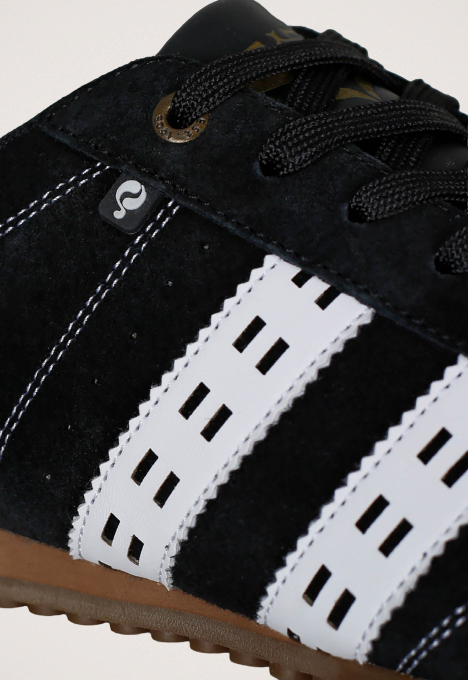 Typhoon Sneaker