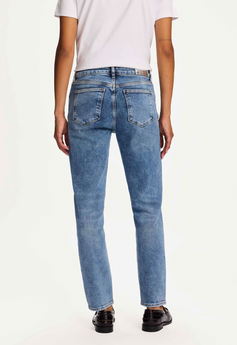Cinna Slim Tapered Jeans