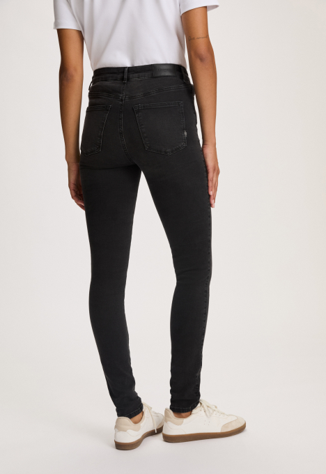 Celsi Super Skinny Jeans