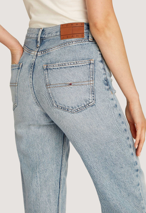 Layla Slim Straight Jeans 