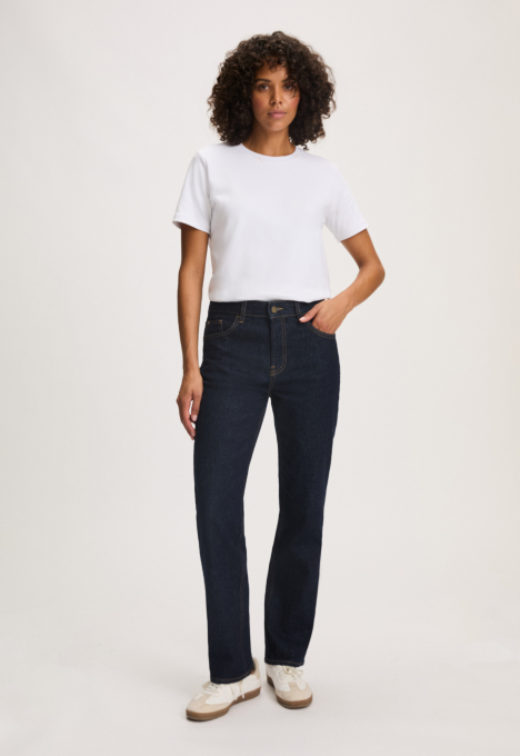 Liv Straight Jeans