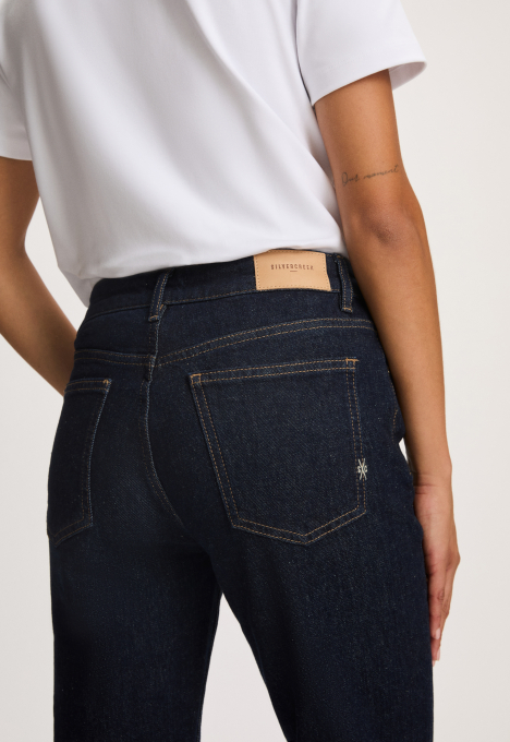 Liv Straight Jeans